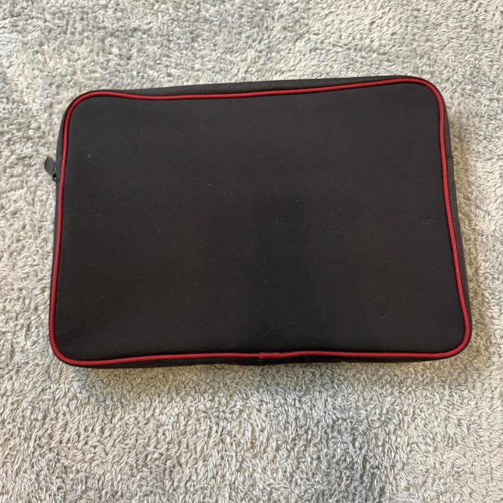 HP Laptop Sleeve Case 15 Inch Black Red Neoprene Zipper Front Pocket - Picture 6 of 7